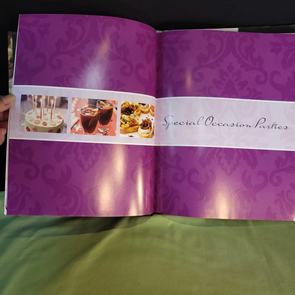 Party!: Simple and Delicious Party Food Cookbook